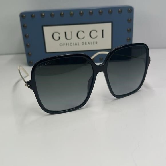 ?- New Authentic Gucci Grey Butterfly Ladies Sunglasses GG1267SA 001 60 main image 14